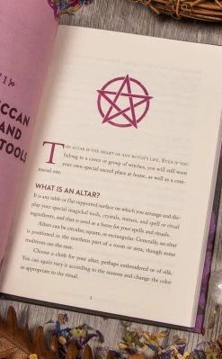 Occult Books A Little Bit Of Wicca: An Introduction To Witchcraft