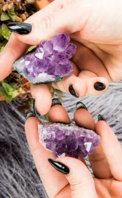 Crystals Amethyst Cluster - Small Home Decor 9 Crystals Amethyst Cluster - Small Home Decor