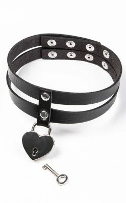 Cold Black Heart Captivated Lock Choker Accessories