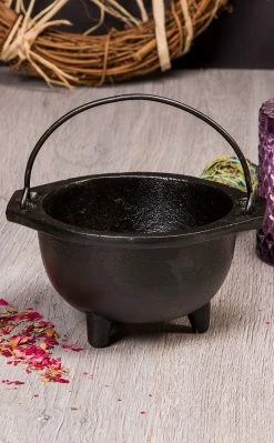 Cauldrons Home Decor Cast Iron Tripod Cauldron