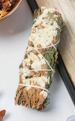 Incense Cedar & White Sinuata Smoke Cleansing Stick | 10cm Witchcraft