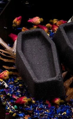 Aether Coffin Bomb Nu Goth Beauty