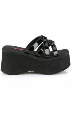 Demonia Shoes FUNN-15 Black Patent Heart Slides