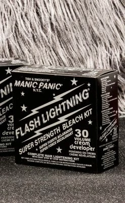 Manic Panic Flash Lightning 30 Vol Bleach Kit Beauty