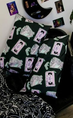 Drop Dead Gorgeous Fright Night Pillow Slip Set Home & Gifts