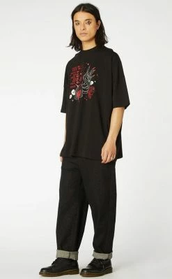 Black Friday Gothic Print Tee