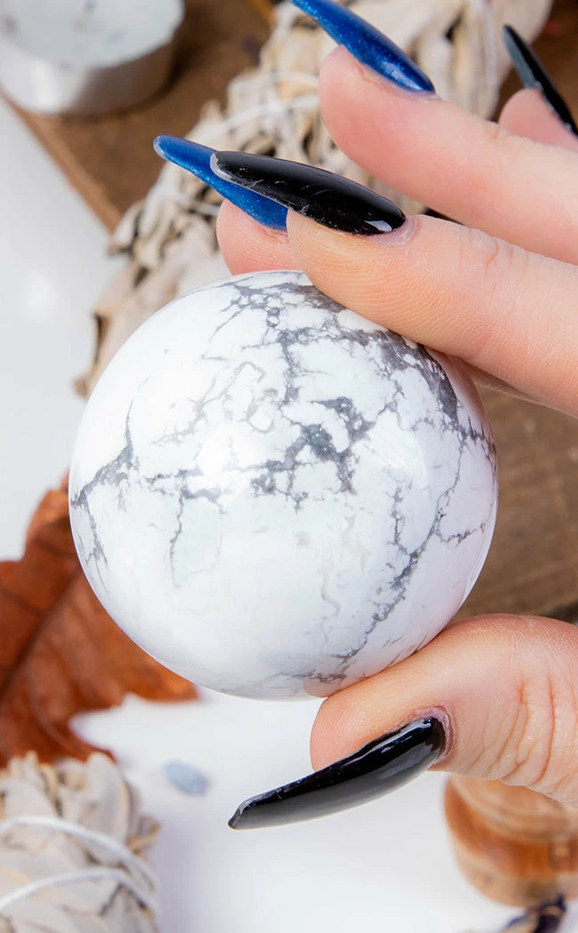 Crystals Howlite Sphere Witchcraft 6 Crystals Howlite Sphere Witchcraft