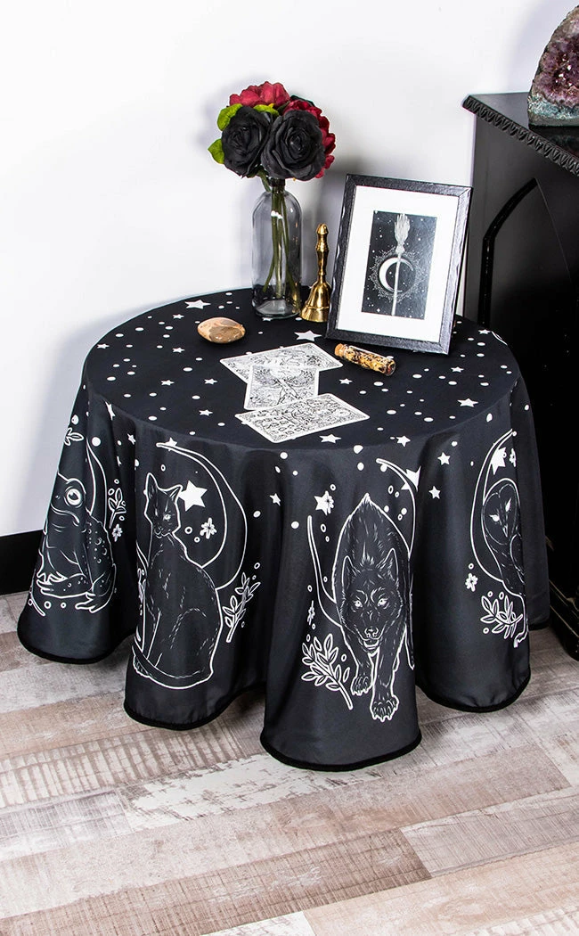 The Haunted Mansion Les Familiers Round Tablecloth 3 The Haunted Mansion Les Familiers Round Tablecloth