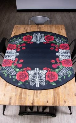 The Haunted Mansion Love You To Pieces Round Tablecloth