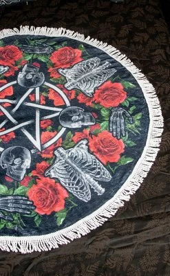 The Haunted Mansion Love You To Pieces Throw Blanket Home & Gifts