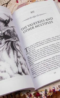 Occult Books Witchcraft Maiden, Mother, Crone