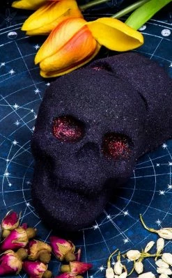Aether Master Of Puppets Bleeding Skull Bath Bomb Home Decor