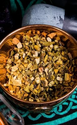 Witch Herbs Mistletoe | Witchcraft Herbs