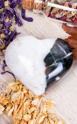 Crystals Polarity Moonstone Heart | Rare