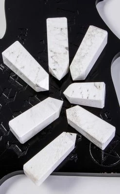 Crystals Polished Point | Scolecite