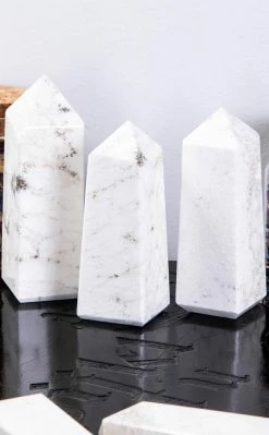 Crystals Polished Point | Scolecite