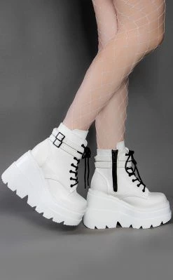 Demonia Shoes SHAKER-52 White Vegan Leather Platform Ankle Boots (Au Stock) 10 Demonia Shoes SHAKER-52 White Vegan Leather Platform Ankle Boots (Au Stock)