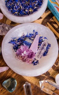 Crystals Selenite Charging Bowl 8cm Witchcraft 13 Crystals Selenite Charging Bowl 8cm Witchcraft