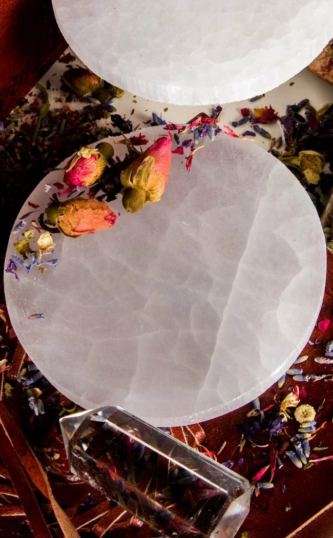 Crystals Selenite Charging Plate Witchcraft 5 Crystals Selenite Charging Plate Witchcraft