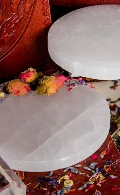 Crystals Selenite Charging Plate Witchcraft 11 Crystals Selenite Charging Plate Witchcraft