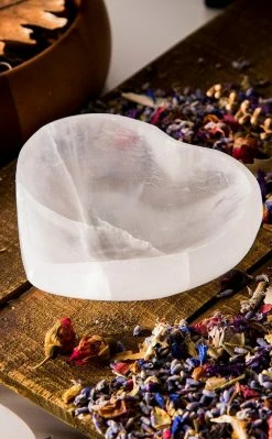 Crystals Selenite Heart Charging Bowl Witchcraft 7 Crystals Selenite Heart Charging Bowl Witchcraft