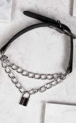 Cold Black Heart Set Me Free Chained Choker