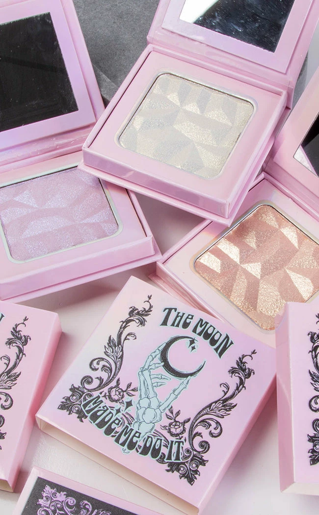 Mermaid Salon Beauty The Moon Made Me Do It Highlighter | Comet Smasher 5 Mermaid Salon Beauty The Moon Made Me Do It Highlighter | Comet Smasher