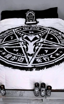 Killstar Home & Gifts Trailblazer Round Blanket 6 Killstar Home & Gifts Trailblazer Round Blanket