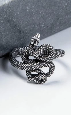 Gothic Jewellery Twisted Serpent Ring