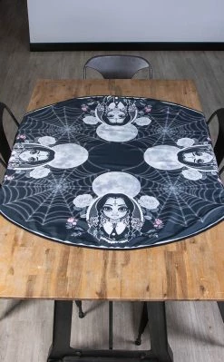Rose Demon Wednesday Tablecloth | Round