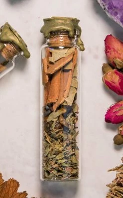 Aether Witchcraft Witch Blended Spell Jar | Confidence & Courage